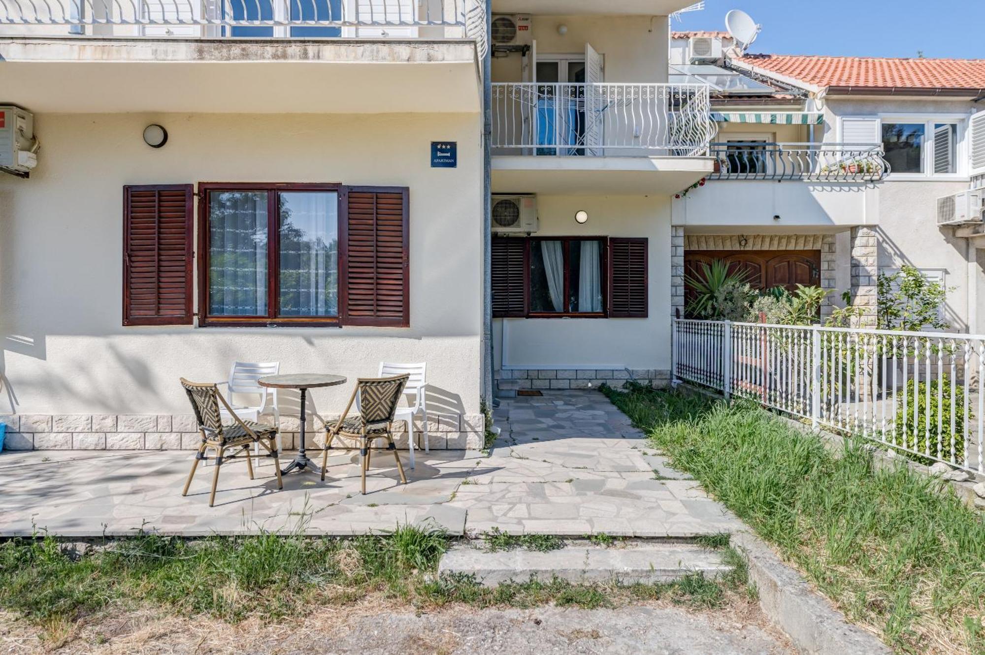 Beachfront Drazen, With Garden And Parking Apartament *
