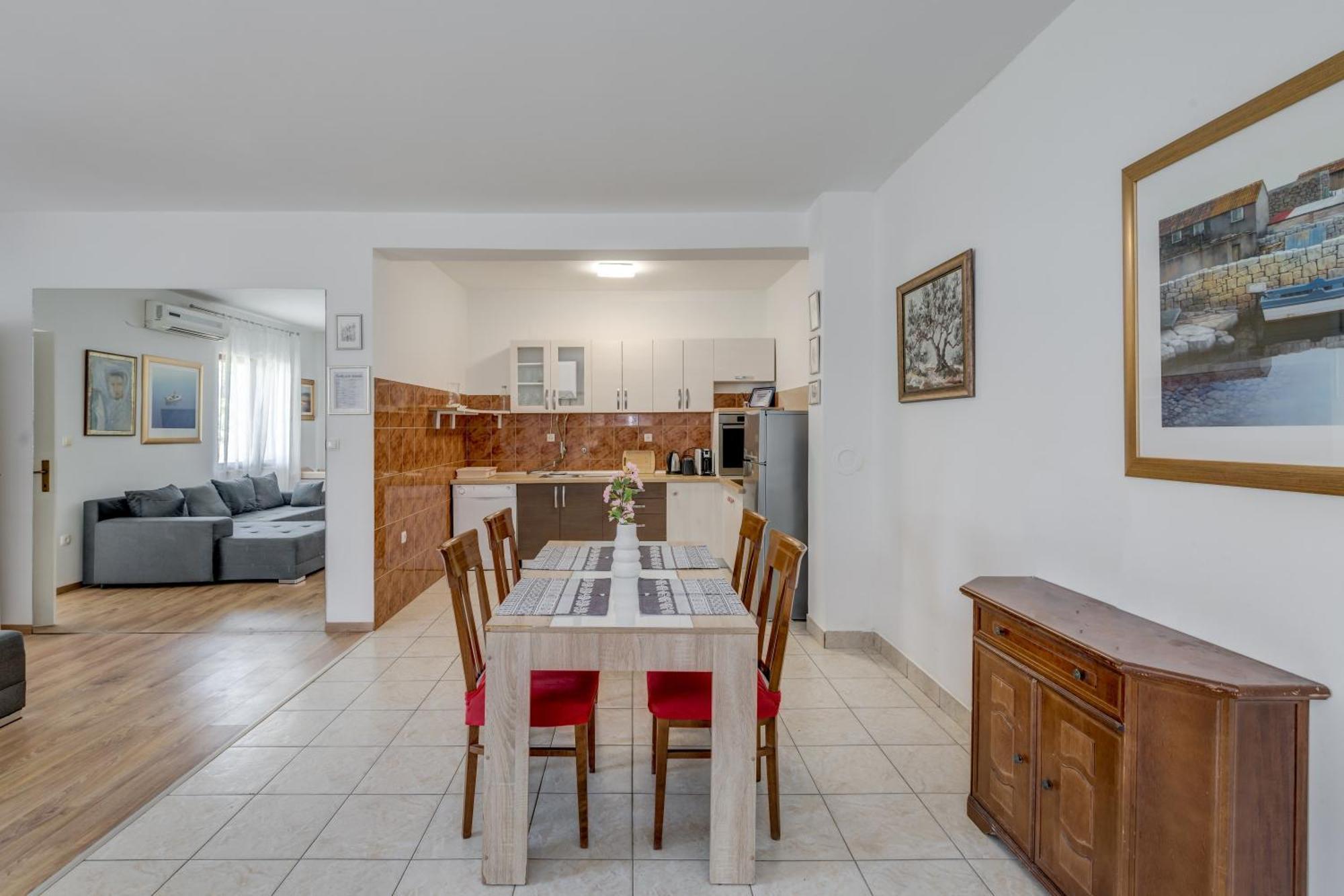 Beachfront Drazen, With Garden And Parking Apartament